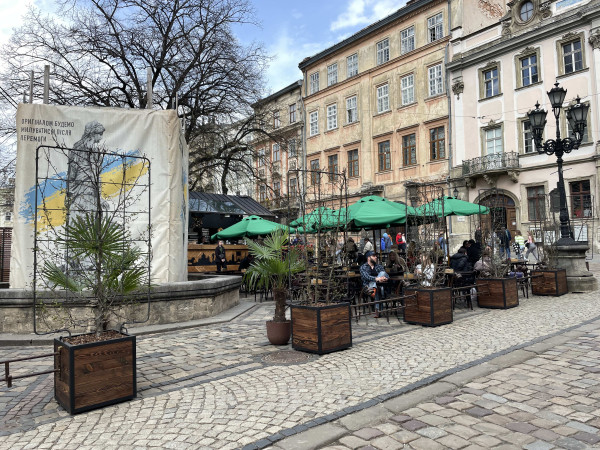 Біля Діани на Ринку | lviv.travel