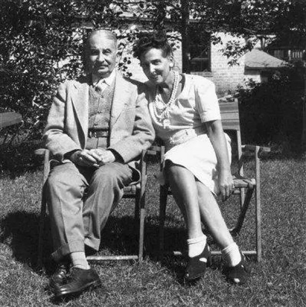 Людвіґ фон Мізес з дружиною