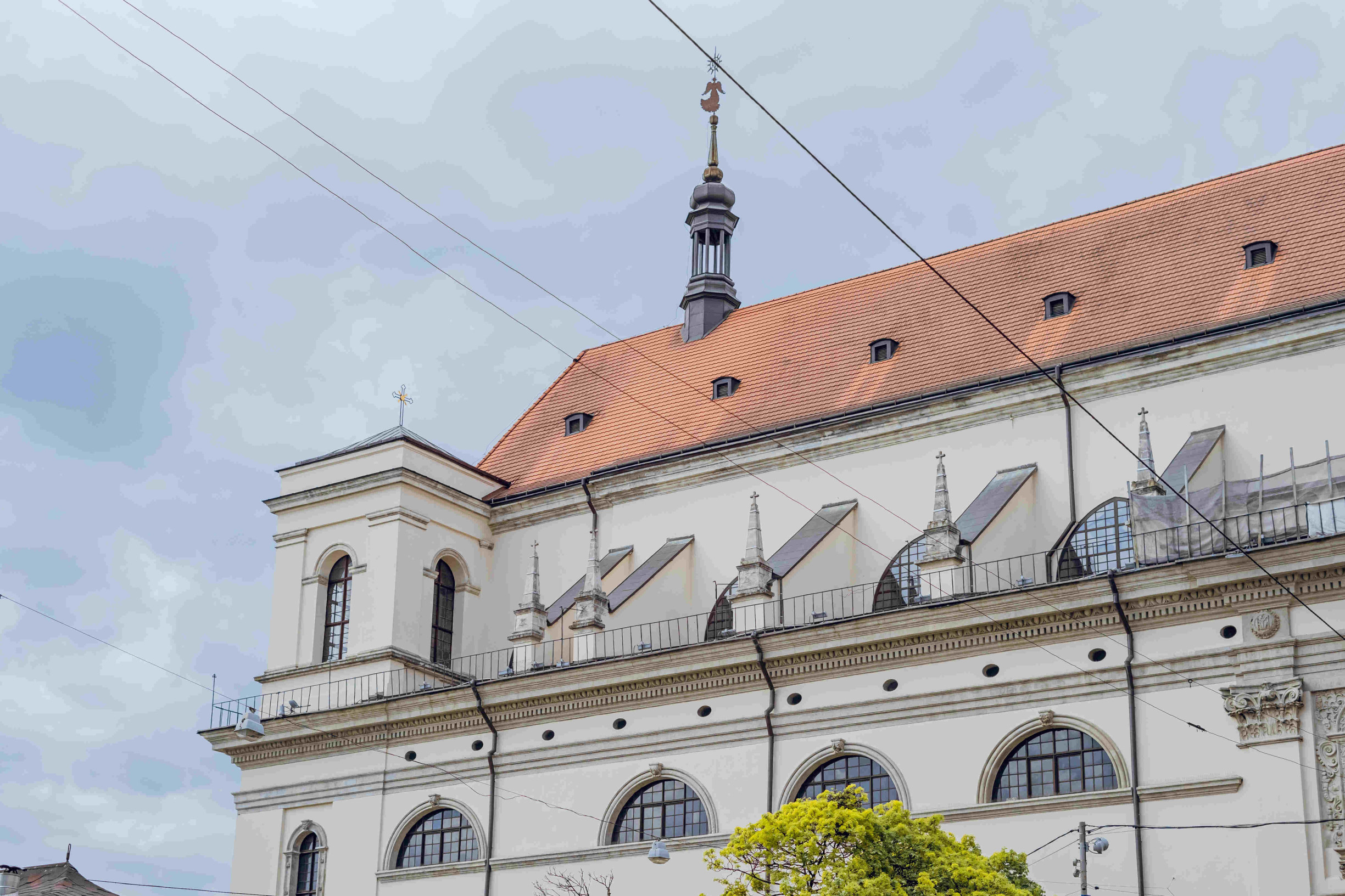 Гарнізонний храм святих апостолів Петра та Павла.розклад богослужінь