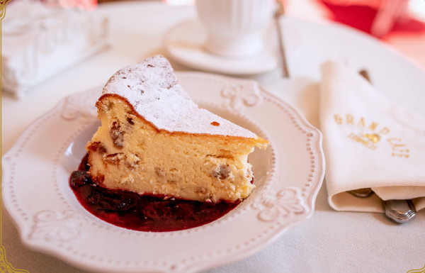 Grand Cafe Leopolis, сирник | lviv.travel