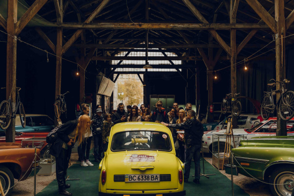 Ретро Гараж | lviv.travel Ретро Гараж