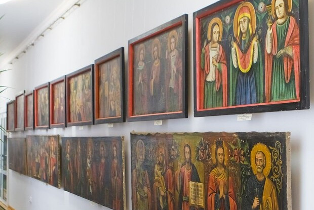 Виставка подільської ікони з колекції Володимира Козюка